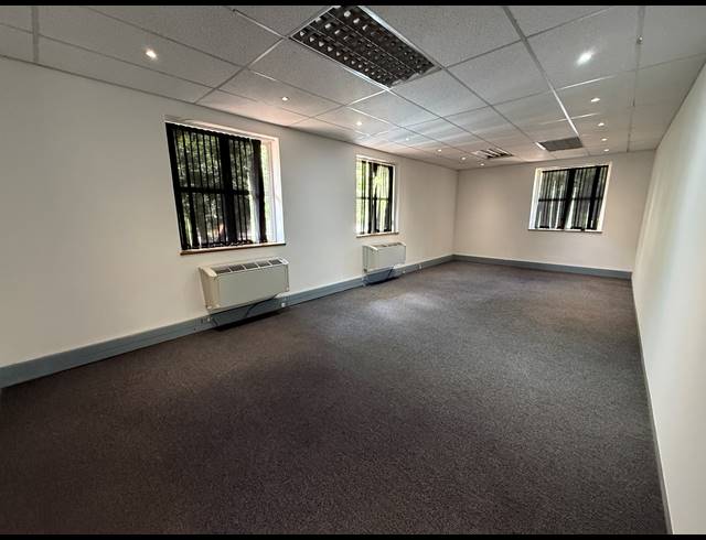 914M² OFFICE TO LET IN RIVIERA